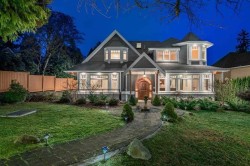 834 17th Street  West Vancouver, BC V7V 3T6