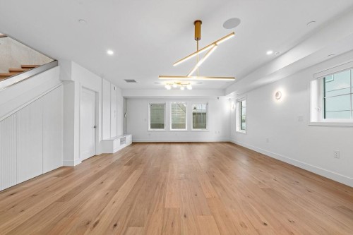 1139 33Rd Avenue W, Vancouver, BC 