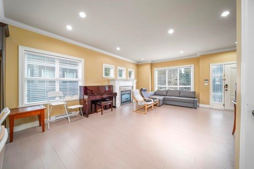 3-9733 No. 2 Road, Richmond, BC 