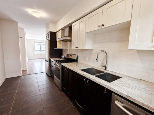 403 16Th Avenue E, Vancouver, BC 