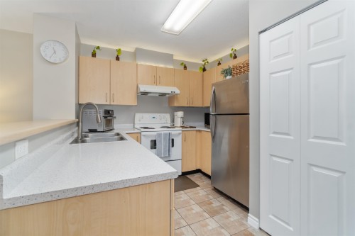 110-3588 Crowley Drive, Vancouver, BC 