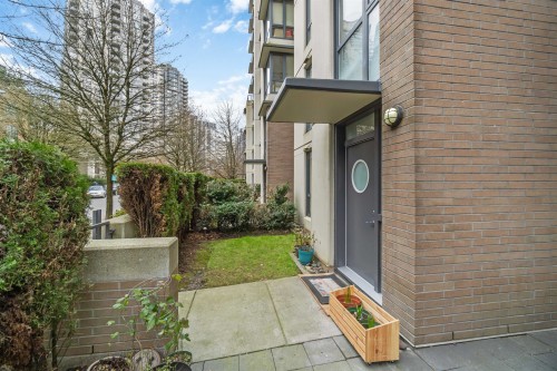 110-3588 Crowley Drive, Vancouver, BC 