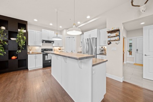 13851 232 Street, Maple Ridge, BC 