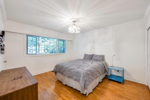 5560 Greenleaf Road, West Vancouver, BC 