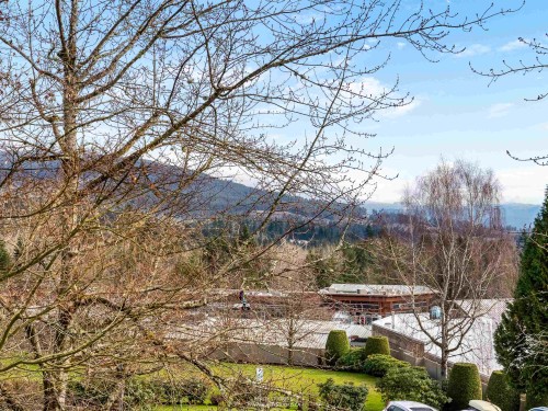 201-1432 Parkway Boulevard, Coquitlam, BC 