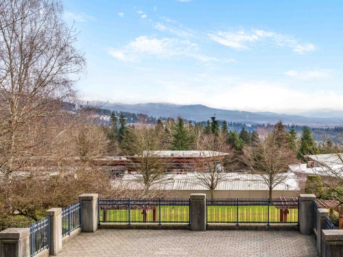 201-1432 Parkway Boulevard, Coquitlam, BC 