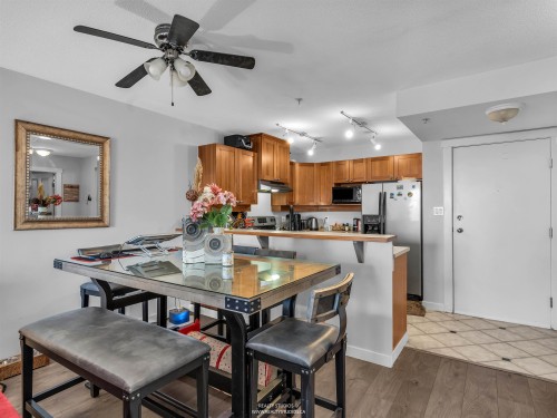 201-1432 Parkway Boulevard, Coquitlam, BC 