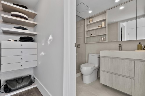 713-1887 Crowe Street, Vancouver, BC 