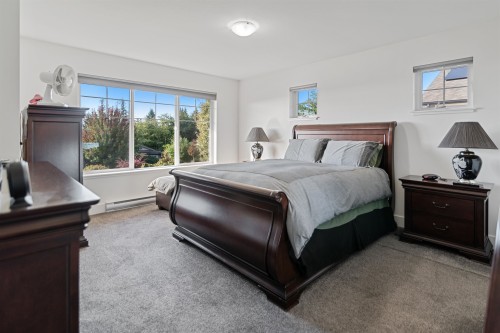 6252 Oracle Road, Sechelt, BC 