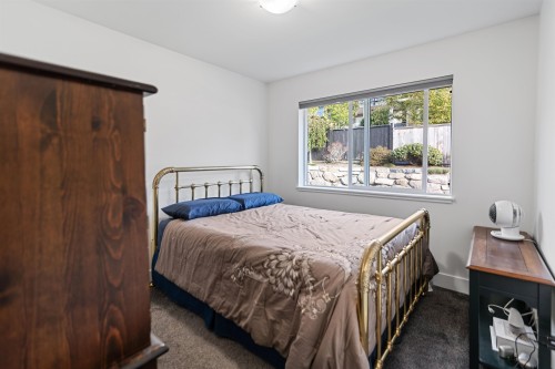 6252 Oracle Road, Sechelt, BC 