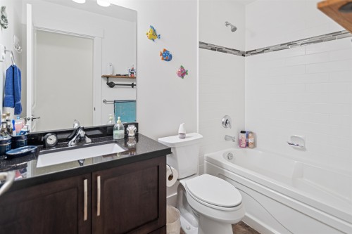 6252 Oracle Road, Sechelt, BC 