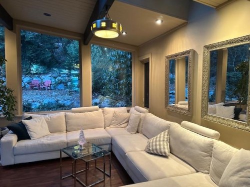 4035 Rose Crescent, West Vancouver, BC 