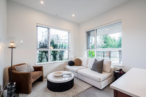 110-623 Kemsley Avenue, Coquitlam, BC 