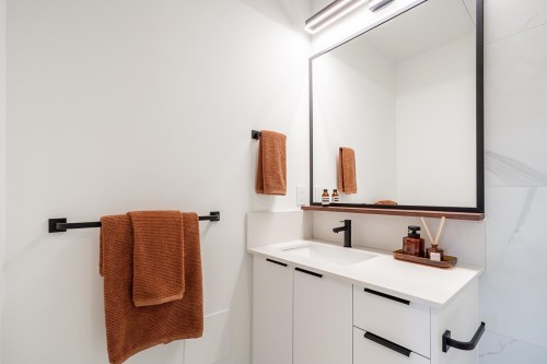 110-623 Kemsley Avenue, Coquitlam, BC 