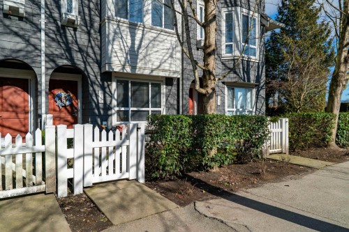 136-2418 Avon Place, Port Coquitlam, BC 