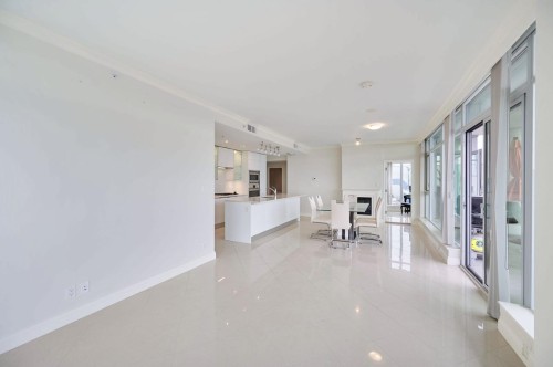 401-199 Victory Ship Way, North Vancouver, BC 