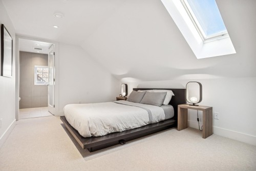 1851 16Th Avenue E, Vancouver, BC 