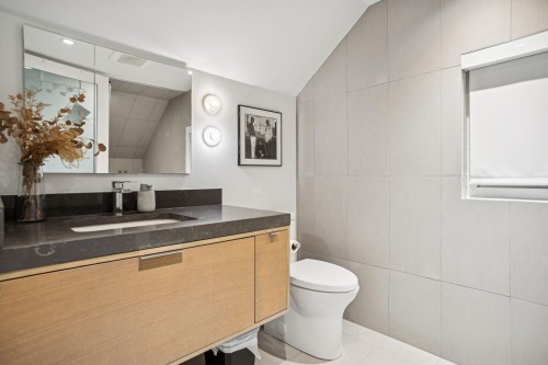 1851 16Th Avenue E, Vancouver, BC 