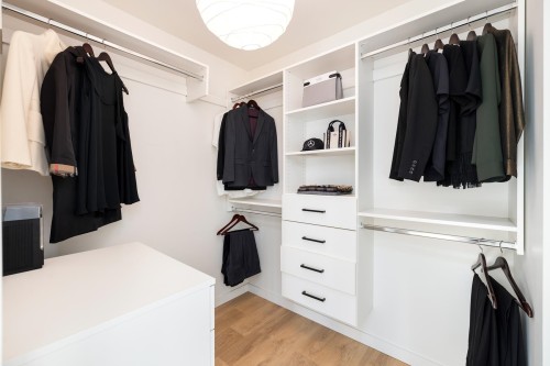 13-533 3Rd Street E, North Vancouver, BC 