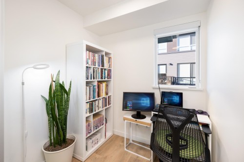 13-533 3Rd Street E, North Vancouver, BC 