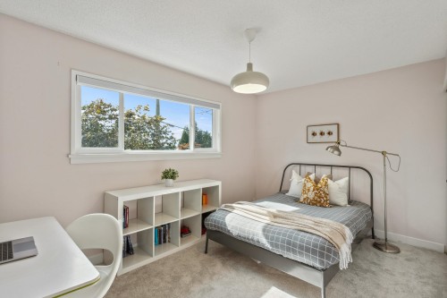 935 Beaconsfield Road, North Vancouver, BC 