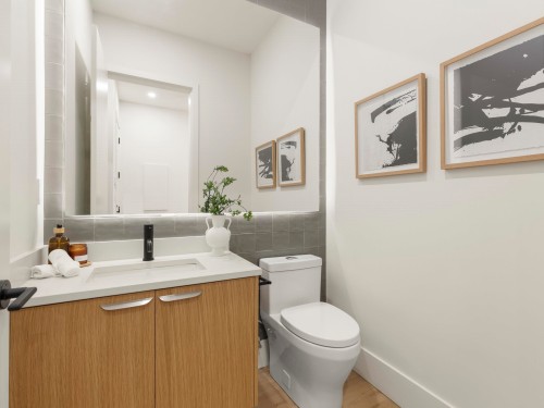 2-3919 18Th Avenue W, Vancouver, BC 