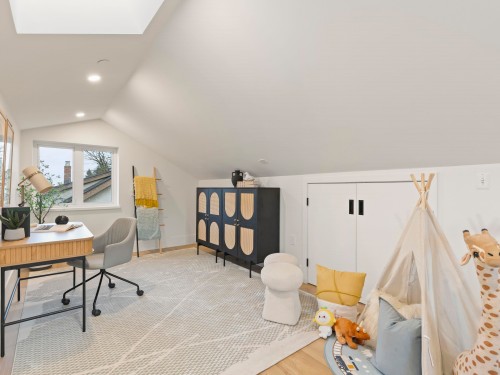 2-3919 18Th Avenue W, Vancouver, BC 