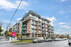 103-477 59th Avenue W Vancouver, BC V5X 1X4