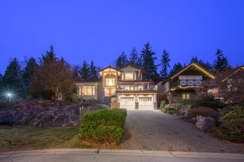 3402 Anne Macdonald Way, North Vancouver, BC 