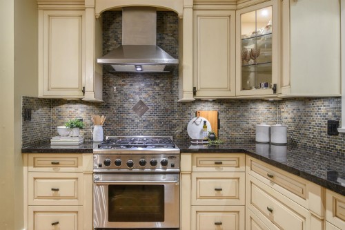 3402 Anne Macdonald Way, North Vancouver, BC 