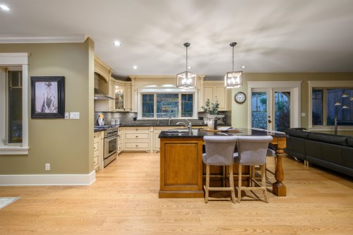 3402 Anne Macdonald Way, North Vancouver, BC 