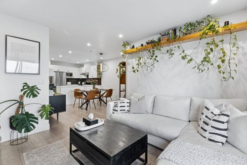 232-4550 Fraser Street, Vancouver, BC 