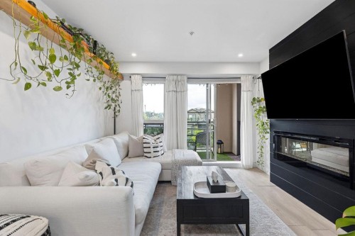 232-4550 Fraser Street, Vancouver, BC 