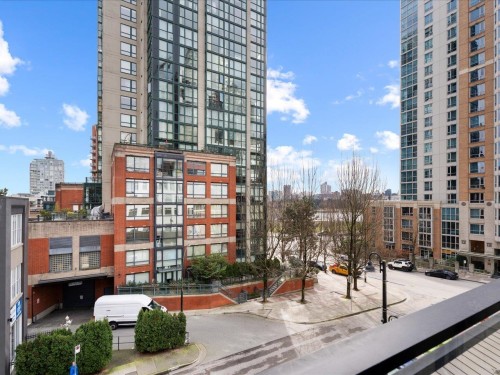 301-1275 Hamilton Street, Vancouver, BC 