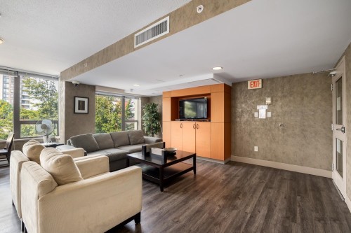 506-4182 Dawson Street, Burnaby, BC 