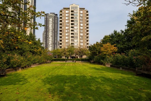 506-4182 Dawson Street, Burnaby, BC 