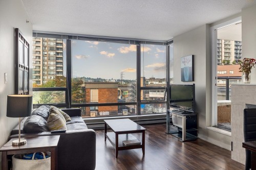 506-4182 Dawson Street, Burnaby, BC 