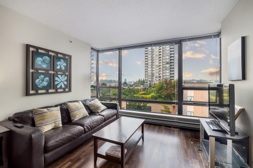 506-4182 Dawson Street, Burnaby, BC 