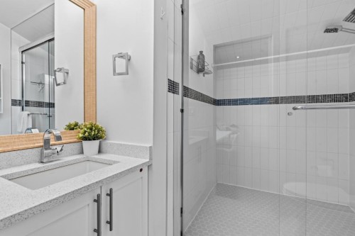 5058 Dunbar Street, Vancouver, BC 