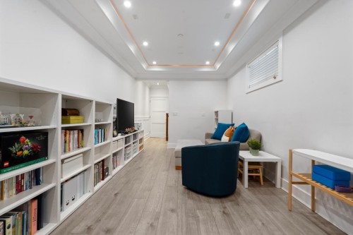 5058 Dunbar Street, Vancouver, BC 