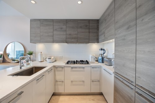 2106-7303 Noble Lane, Burnaby, BC 