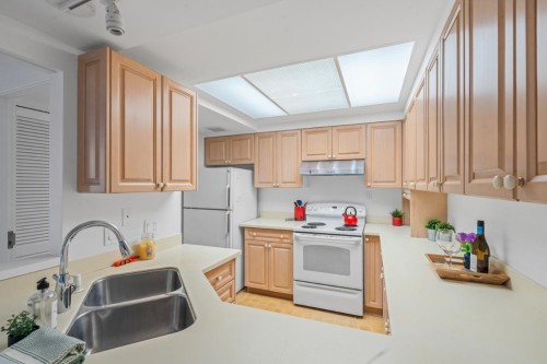 106-4900 Cartier Street, Vancouver, BC 