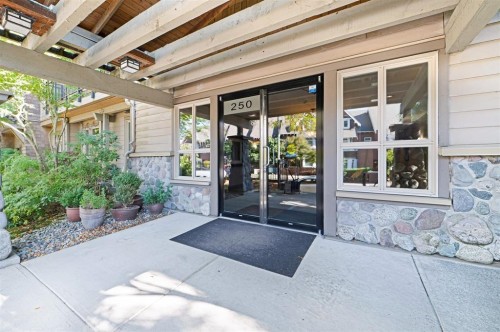 112-250 Salter Street, New Westminster, BC 