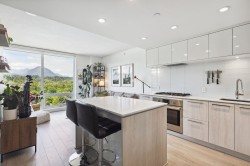 1608-680 Seylynn Crescent  North Vancouver, BC V7J 0B5