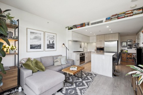 1608-680 Seylynn Crescent, North Vancouver, BC 