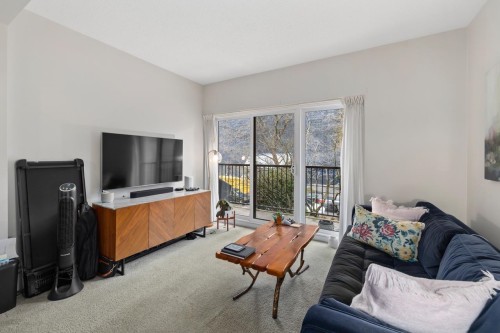 318-1655 Nelson Street, Vancouver, BC 