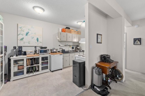 318-1655 Nelson Street, Vancouver, BC 