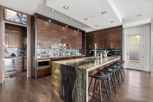 1265 Queens Avenue, West Vancouver, BC 