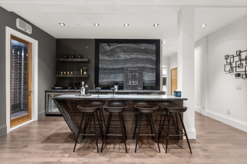 1265 Queens Avenue, West Vancouver, BC 