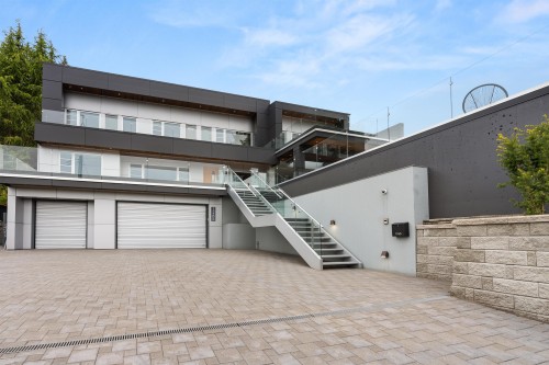 1265 Queens Avenue, West Vancouver, BC 